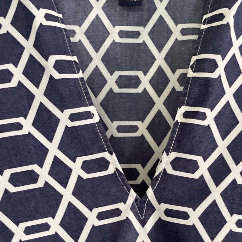 Brooks Brothers Tunic, Navy/White Interlocking Chain Pattern, L - Picture 3 of 14